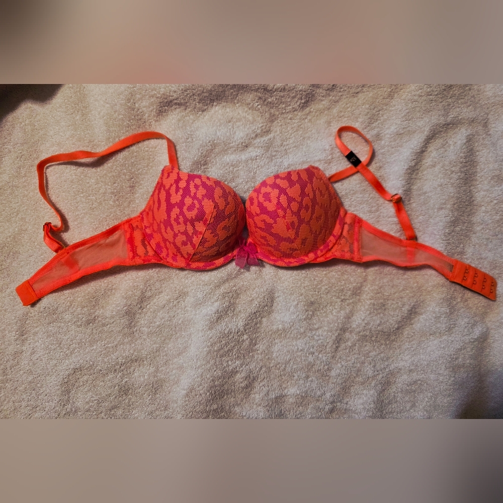 Victoria's Secret Pink and Orange Lace Bra